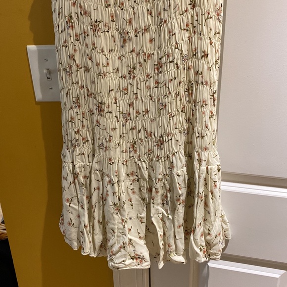 Petal & Pup maternity / bump friendly floral mock neck dress - Picture 4 of 7